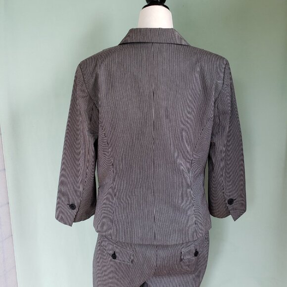 2 Pc JESSICA Cotton Bermuda Shorts Pedal Pusher Pinstripe Suit - Picture 10 of 10